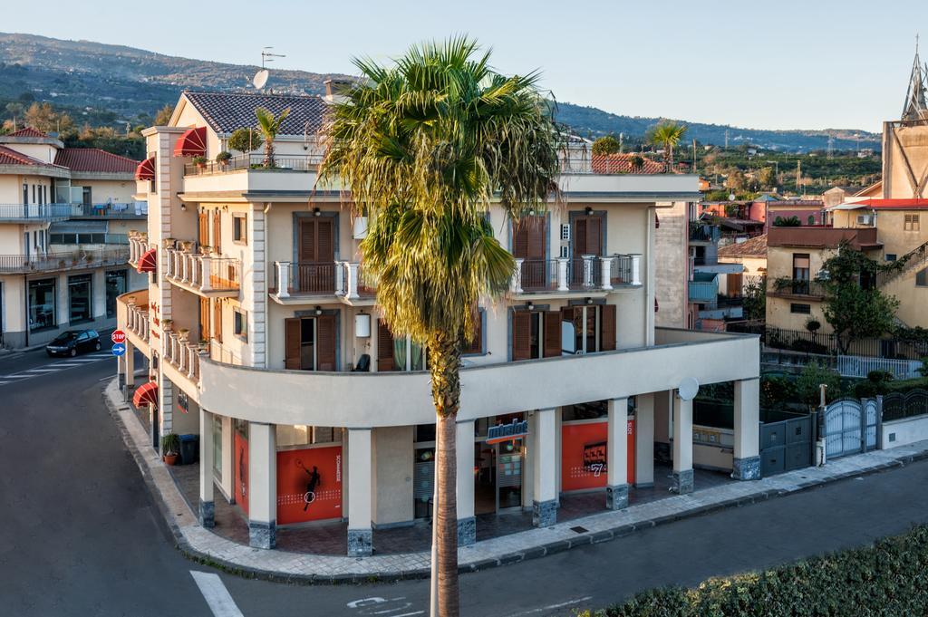 Le Case Di Seba Mascali Exterior foto
