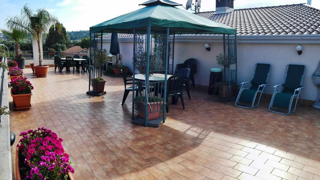 Le Case Di Seba Mascali Exterior foto